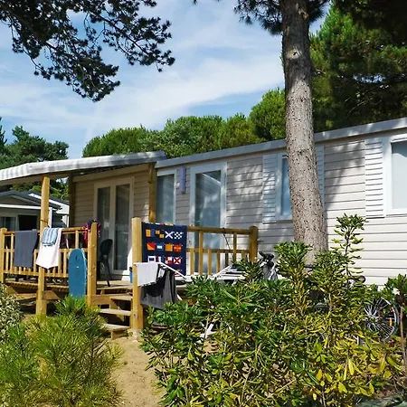 Camping Le Brandais 3*